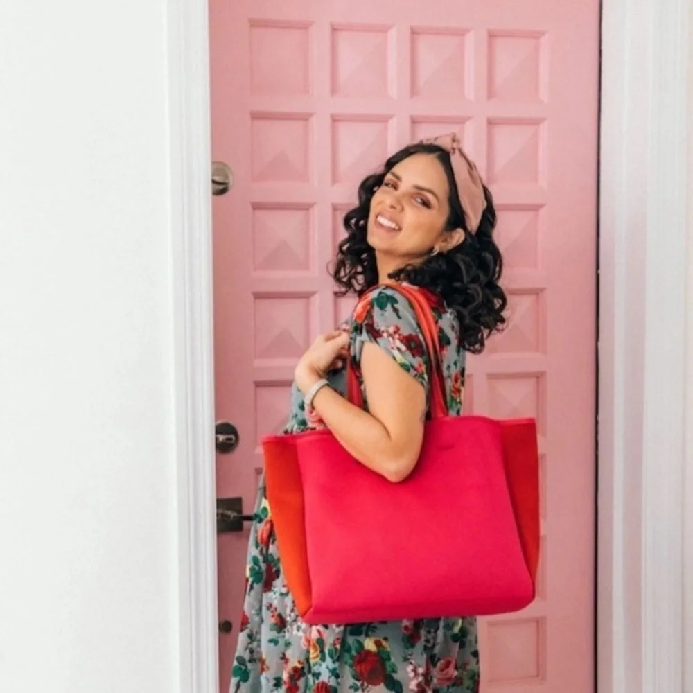 NWT Summersalt Neoprene Beach Tote in Pink/Red